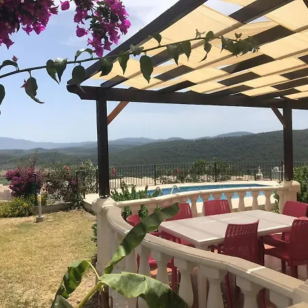 Villa Stunning 4 Bedroom Private Villa - With Pool Milas