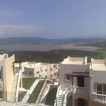 Stunning 4 Bedroom Private Villa - With Pool Villa *