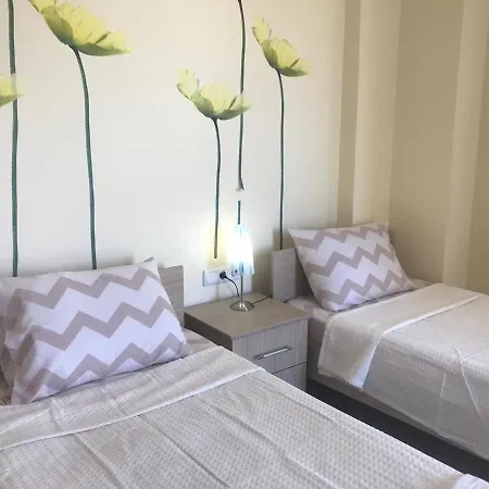 Stunning 4 Bedroom Private Villa - With Pool *